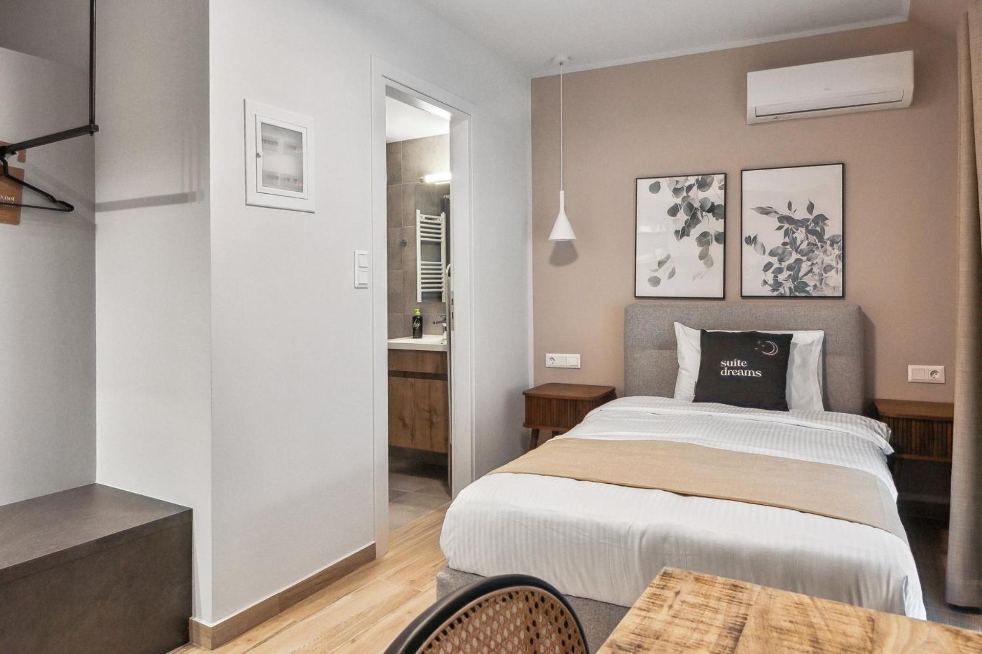 Limehome Athens Solonos City Center Kültér fotó