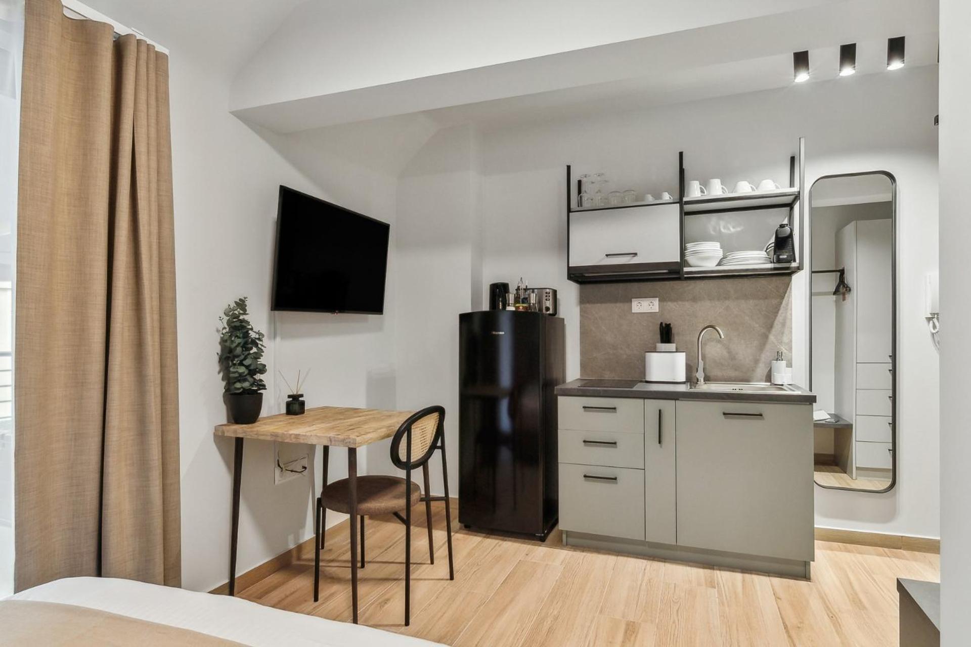 Limehome Athens Solonos City Center Kültér fotó