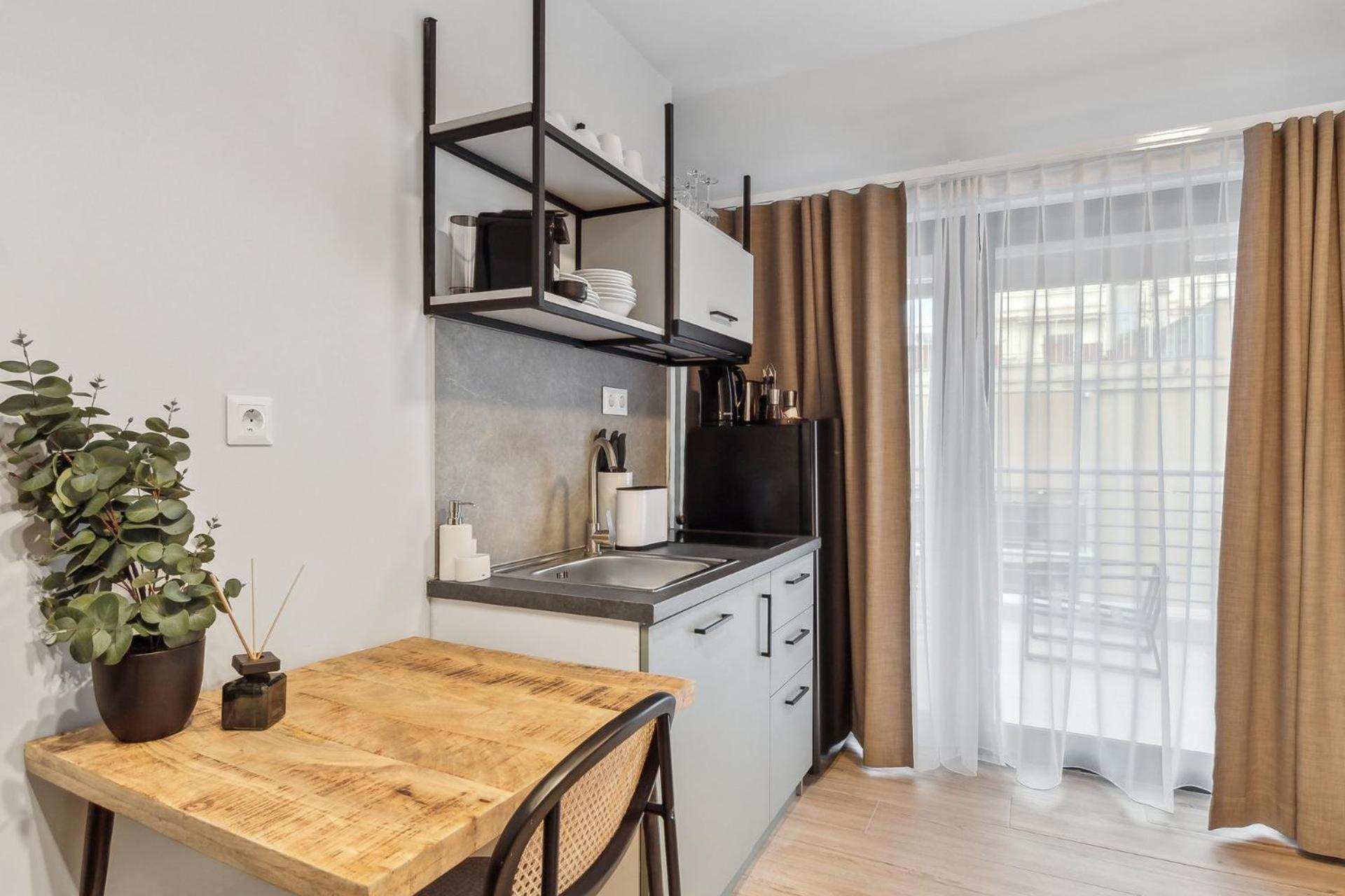 Limehome Athens Solonos City Center Kültér fotó