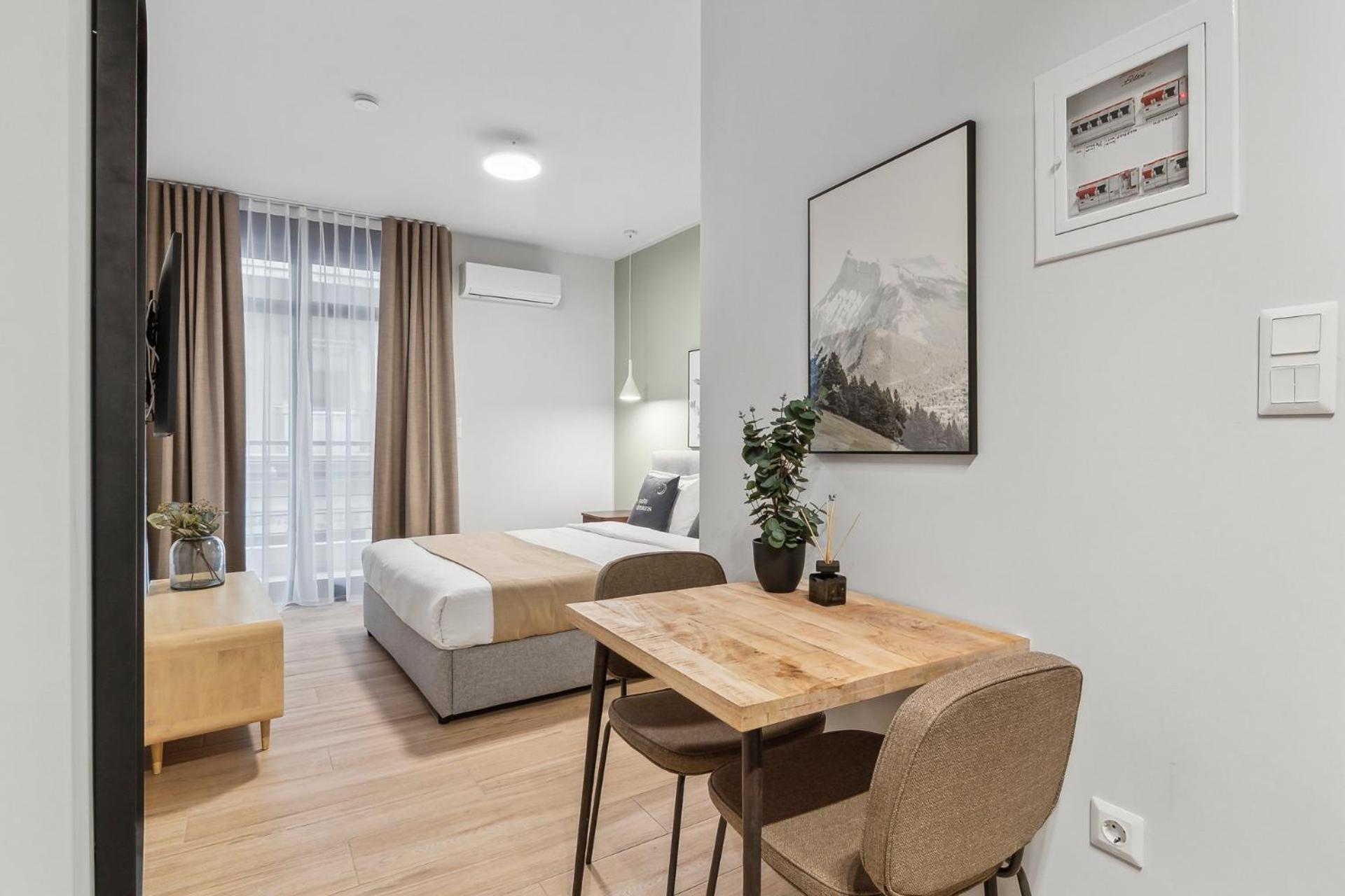 Limehome Athens Solonos City Center Kültér fotó