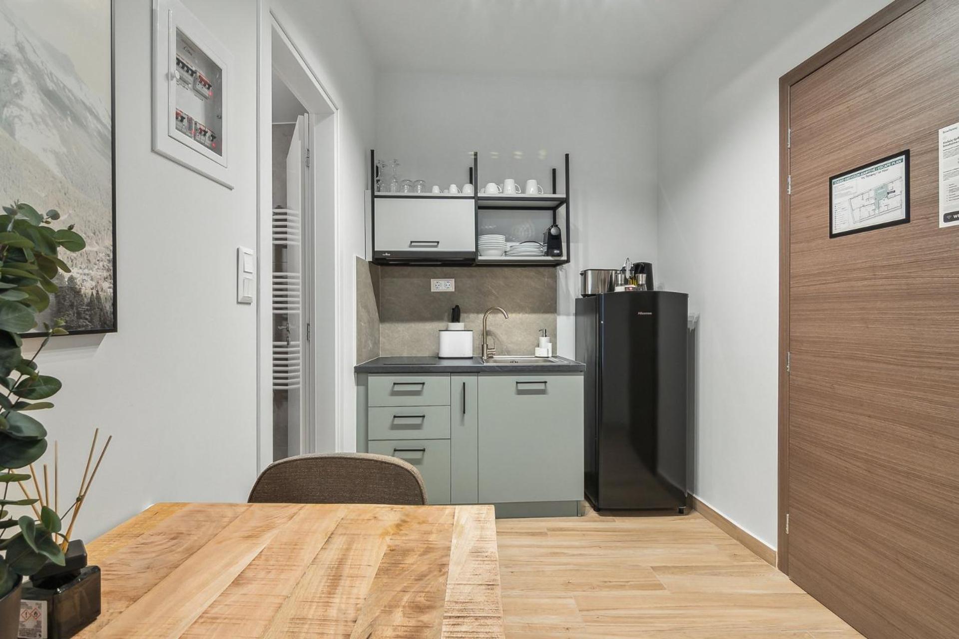 Limehome Athens Solonos City Center Kültér fotó