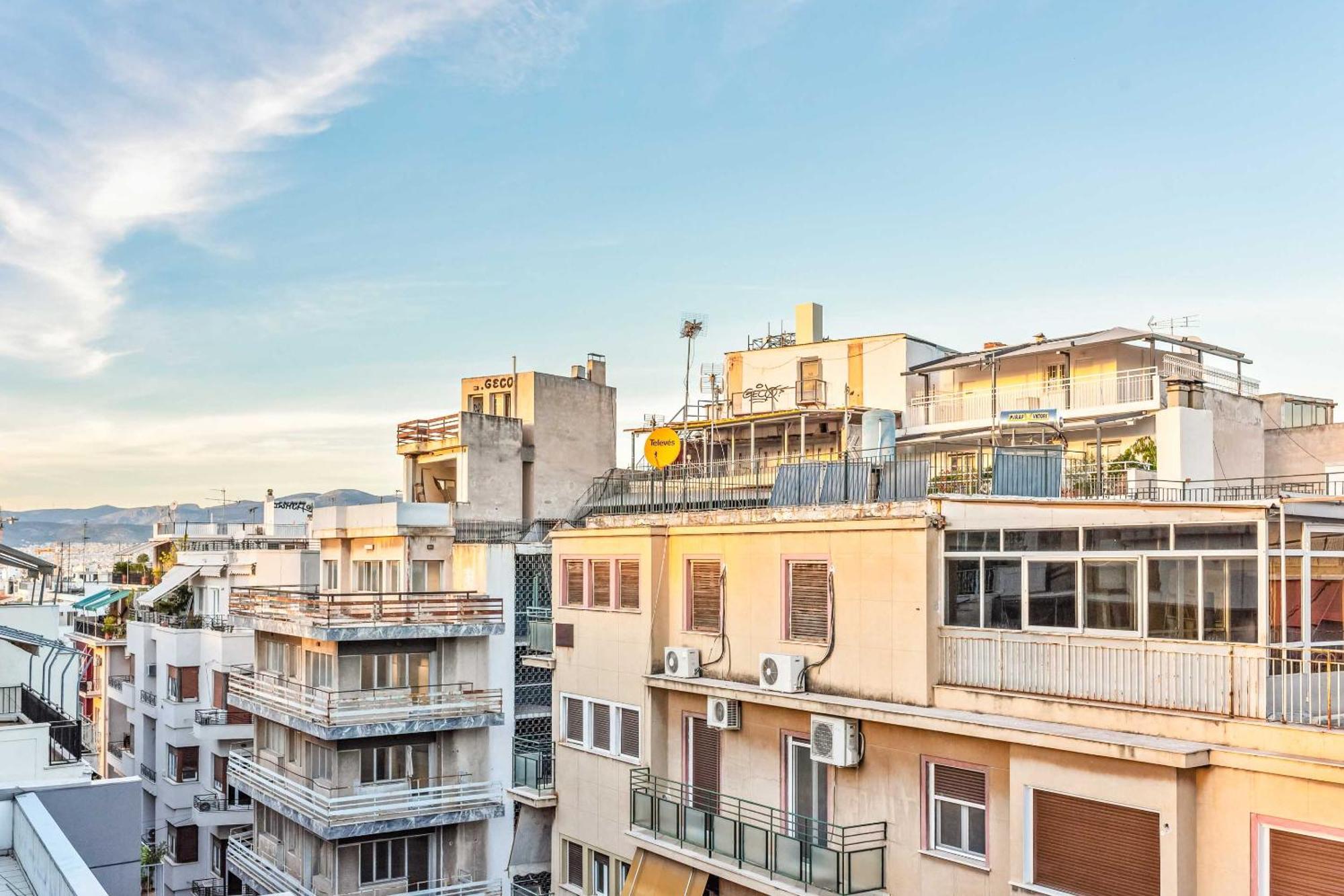Limehome Athens Solonos City Center Kültér fotó